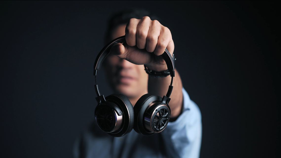 بررسی هدفون Triple Driver Hi-Res Hi-Fi وان مور مدل H1707 توسط آقای بهزاد واردی